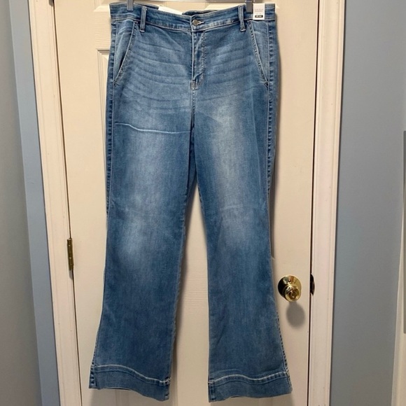 Judy Blue Mid-Rise Wide Leg Jeans Size 15/32 - Picture 3 of 4